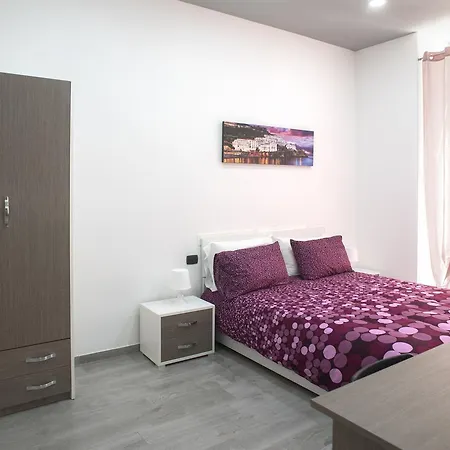לינה וארוחת בוקר La Casa Di Luna