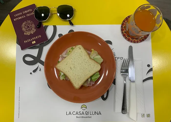 La Casa Di Luna Bed and Breakfast