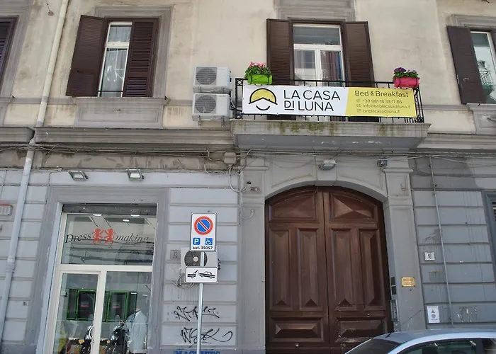 La Casa Di Luna 4* Νάπολη